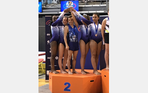 5ce260f677fb7_podium2.JPG